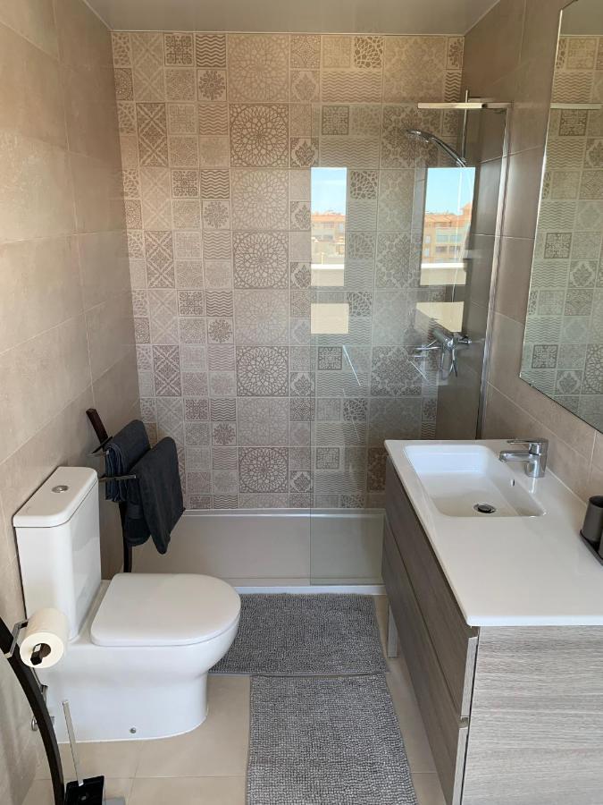 우엘바 Penthouse With Wide Terrace Next To The Ocean 아파트 외부 사진