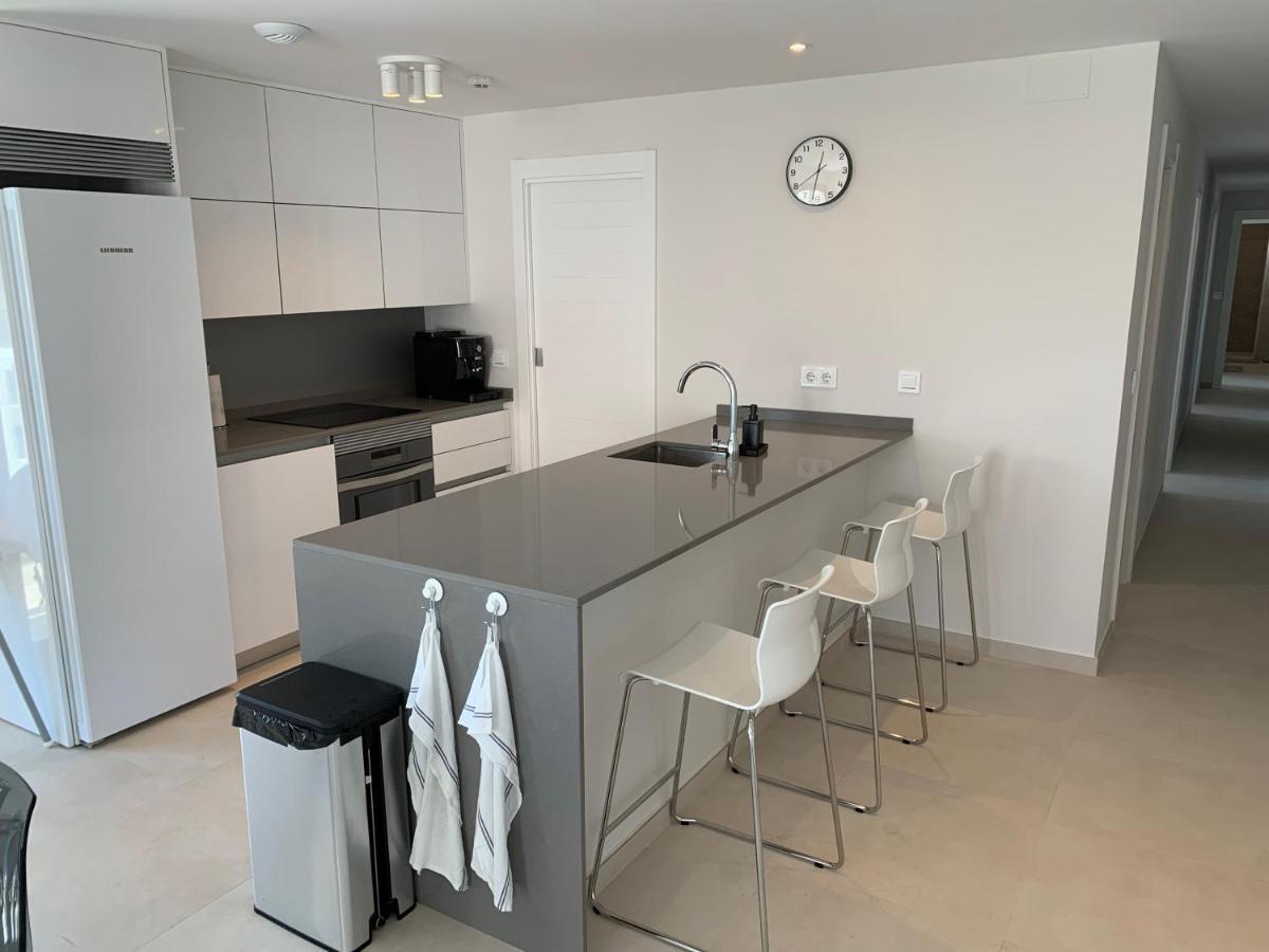 우엘바 Penthouse With Wide Terrace Next To The Ocean 아파트 외부 사진