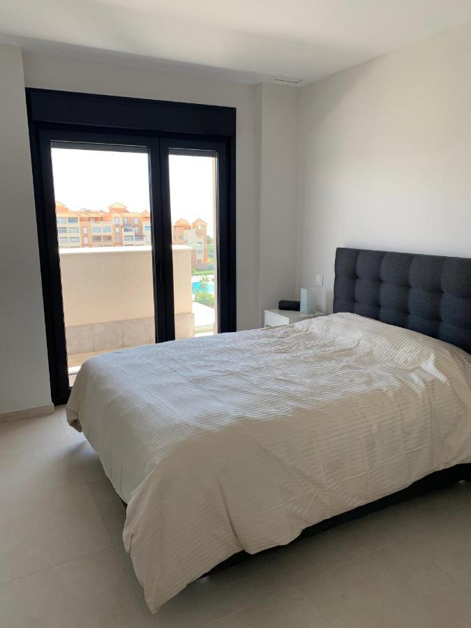 우엘바 Penthouse With Wide Terrace Next To The Ocean 아파트 외부 사진